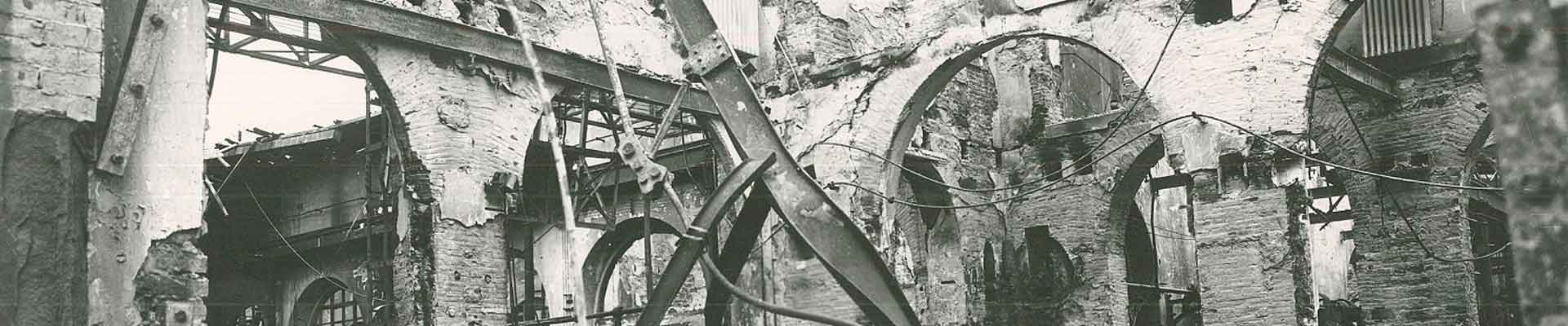 Gli stabilimenti ferroviari di Porta al Prato dopo i bombardamenti, primavera 1944 (Isrt)